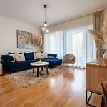 New Modern In * Metković