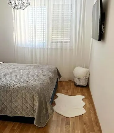 New Modern In Apartment Metkovic