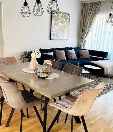 New Modern In Apartment *